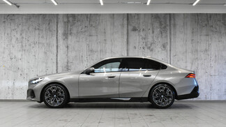 BMW Serii 5, 520