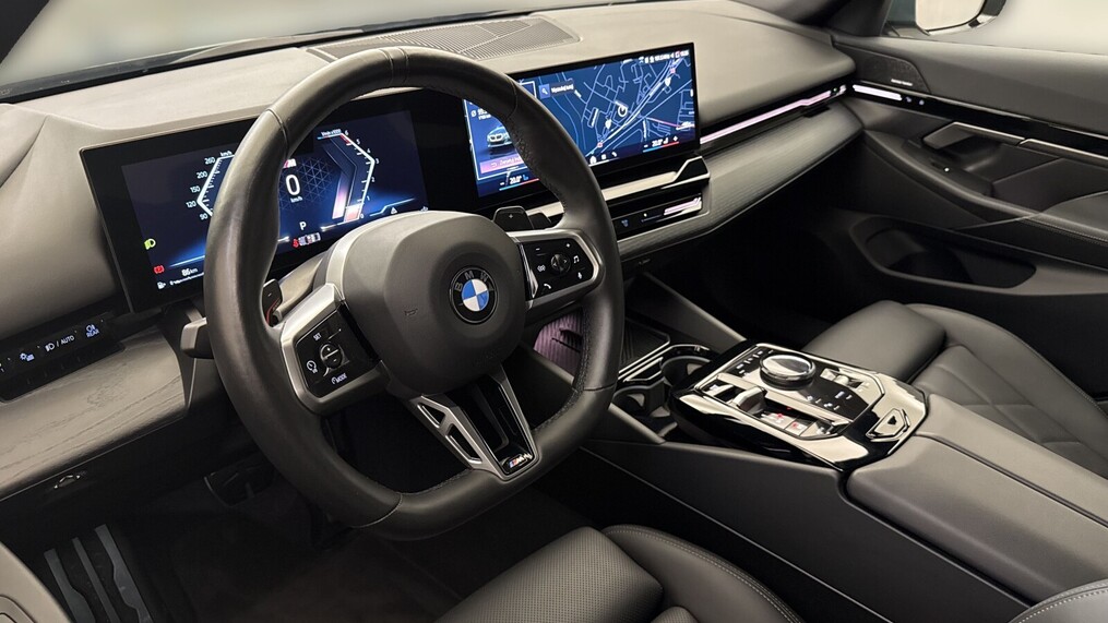 BMW Serii 5, 520