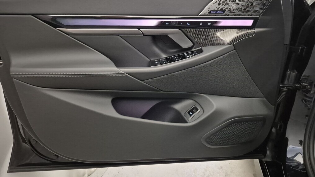 BMW Serii 5, 540