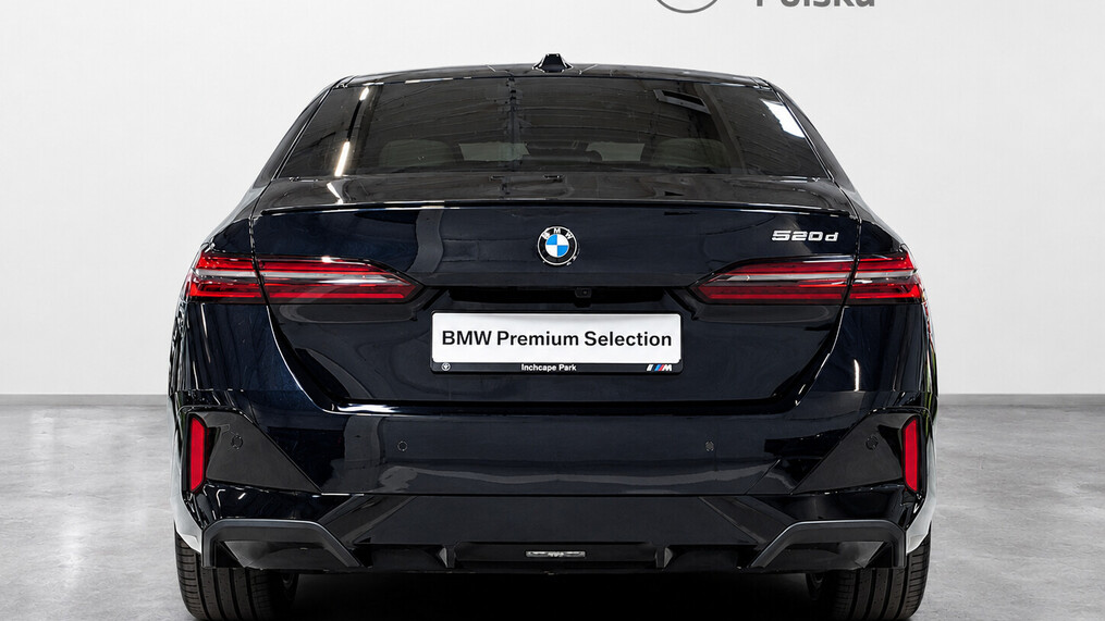 BMW Serii 5, 520