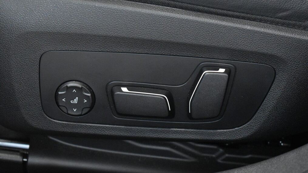 BMW Serii 3, 320