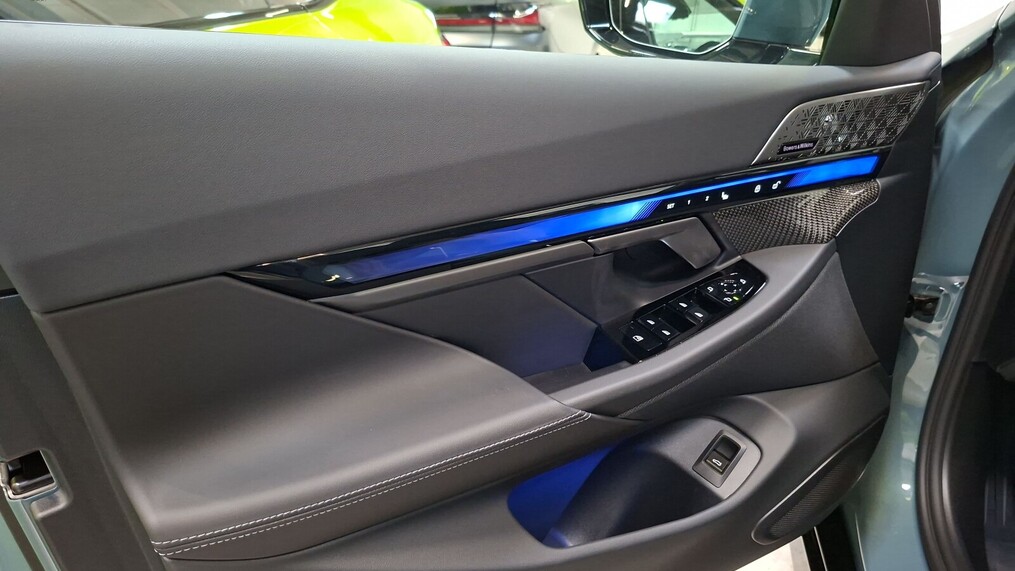 BMW Serii 5, 540