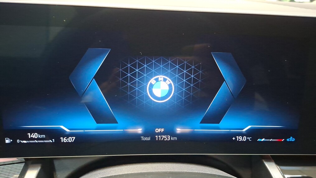 BMW Serii 5, 520