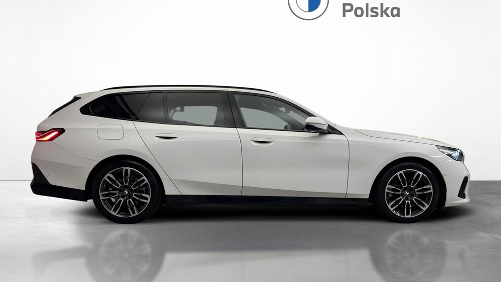 BMW Serii 5, 520