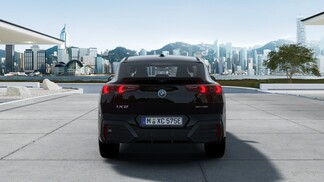 BMW iX2
