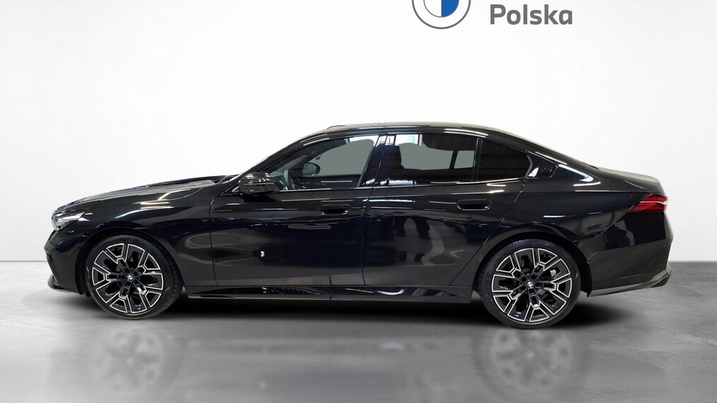 BMW Serii 5, 520