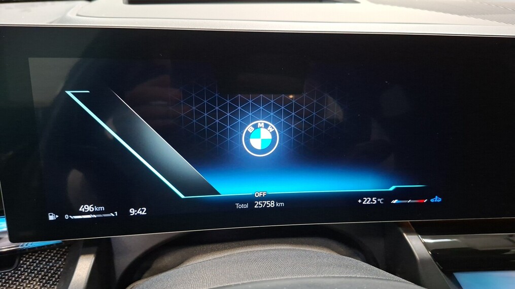 BMW Serii 5, 520