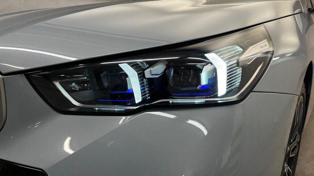 BMW Serii 5, 520