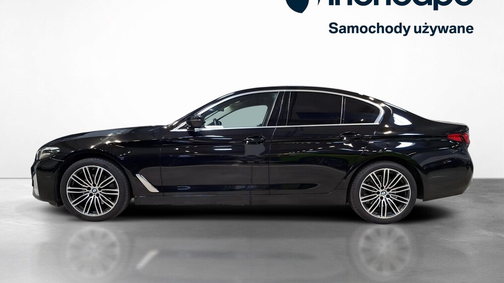 BMW Serii 5, 520