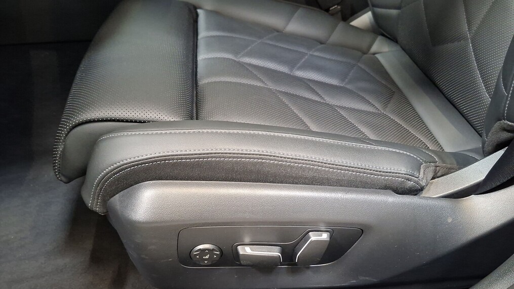BMW Serii 5, 520