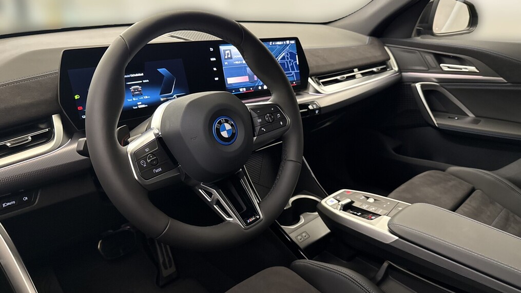 BMW iX2