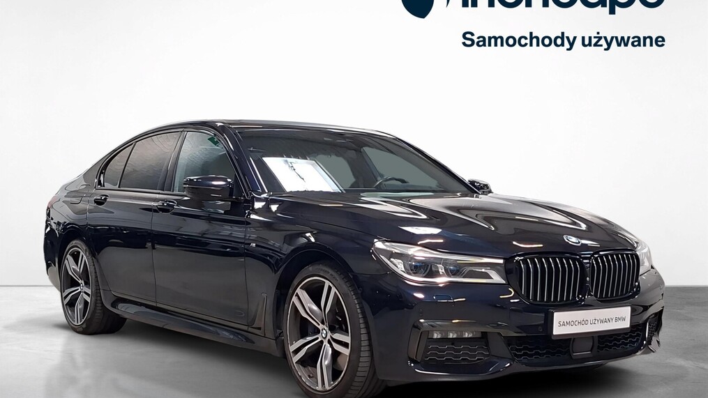 BMW Serii 7, 740