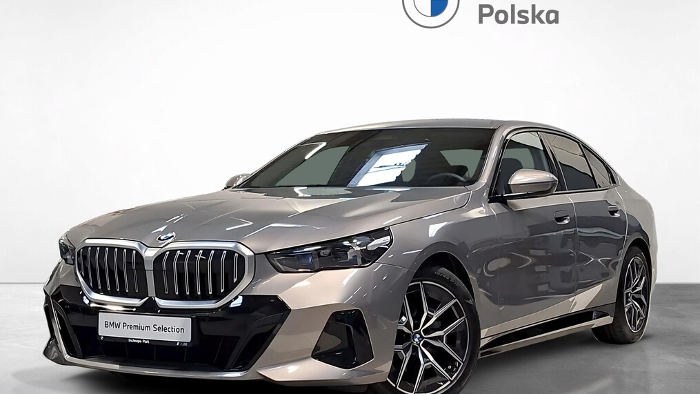 BMW Serii 5, 520