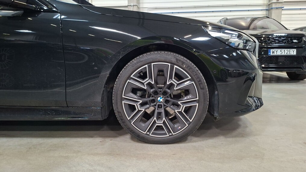 BMW Serii 5, 520