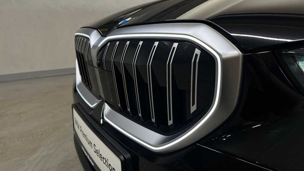 BMW Serii 5, 520