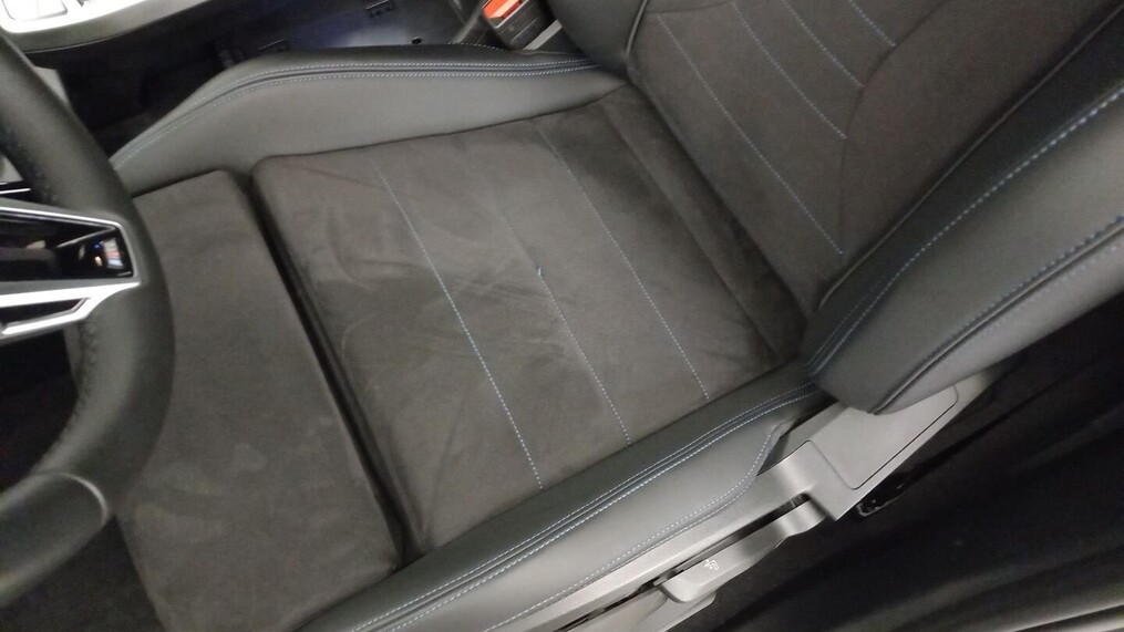 BMW Serii 2, 218