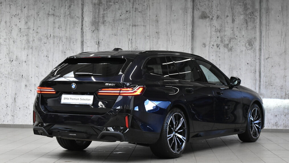 BMW Serii 5, 520