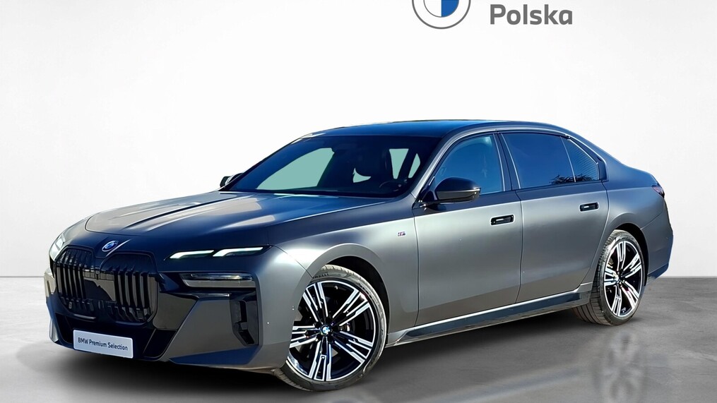 BMW Serii 7, 740