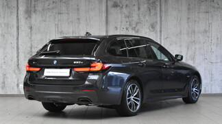 BMW Serii 5, 530