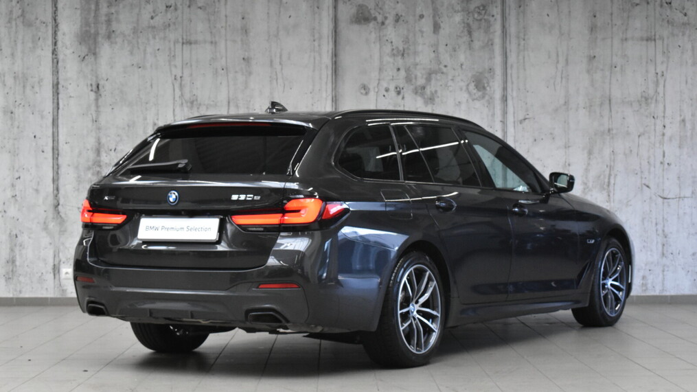 BMW Serii 5, 530