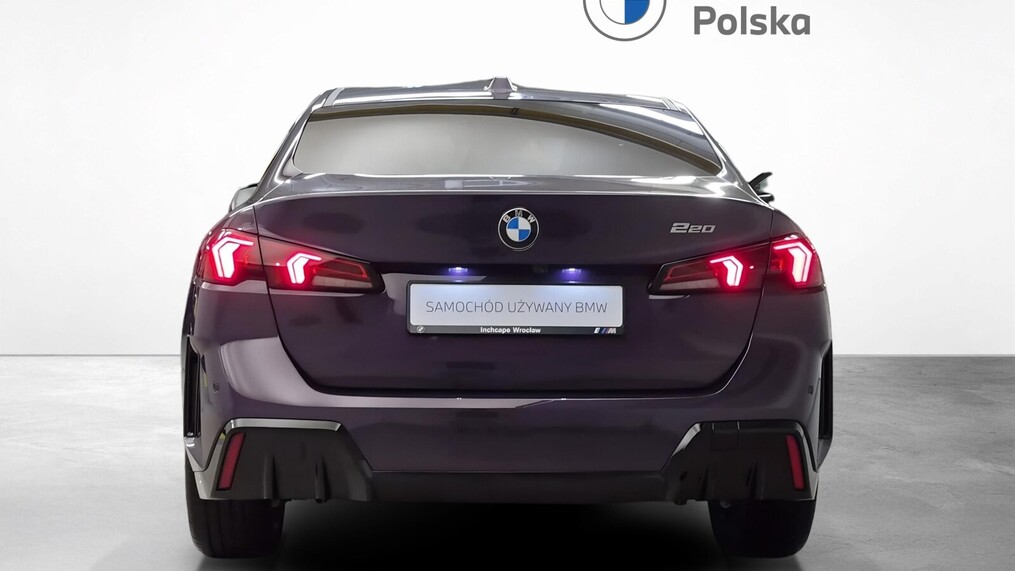 BMW Serii 2, 220