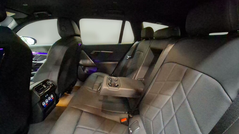 BMW Serii 5, 520