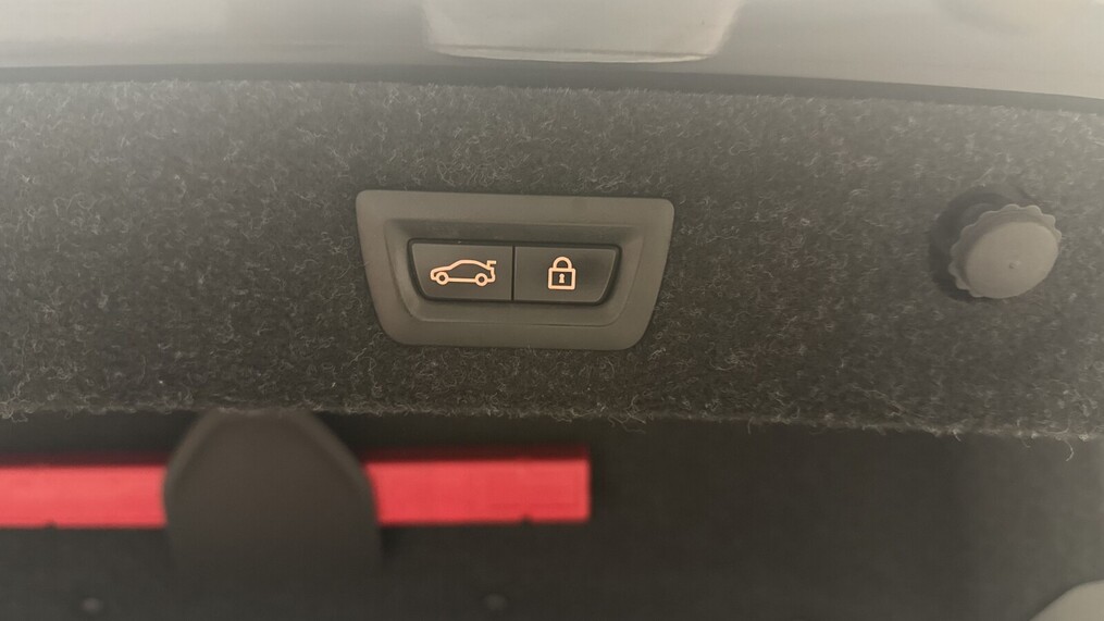 BMW Serii 5, 530