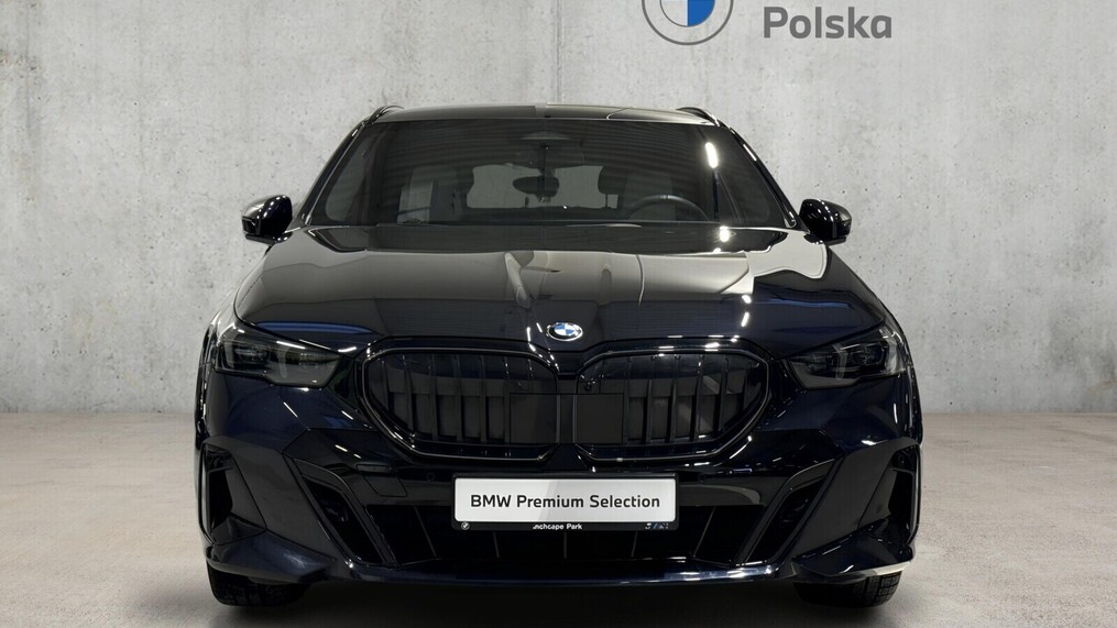 BMW Serii 5, 520