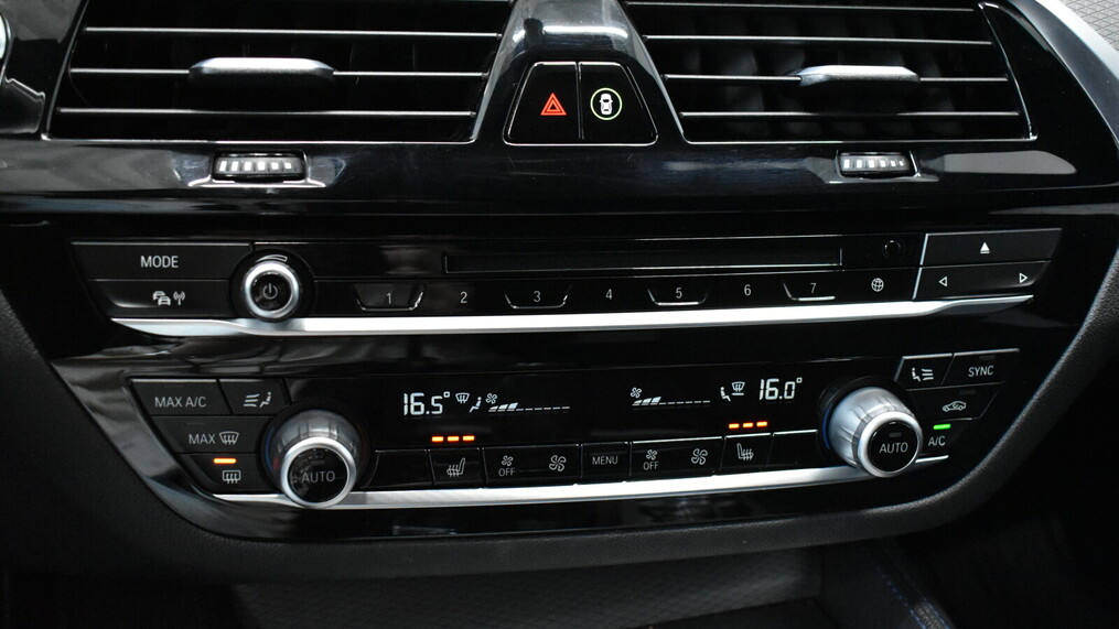 BMW Serii 5, 520