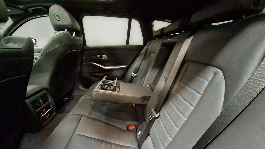 BMW Serii 3, 340