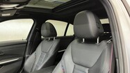 BMW Serii 3, 320