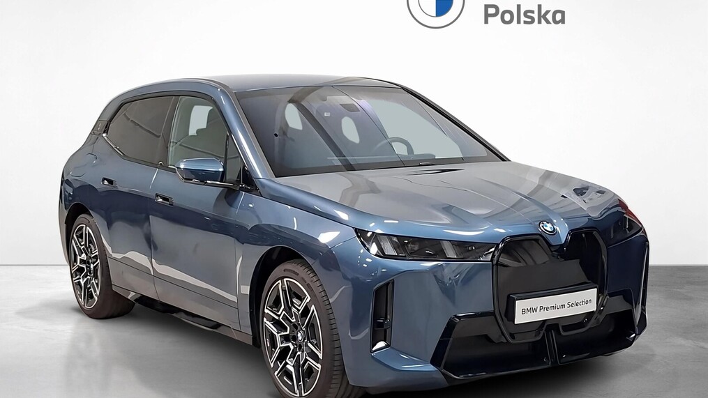 BMW iX