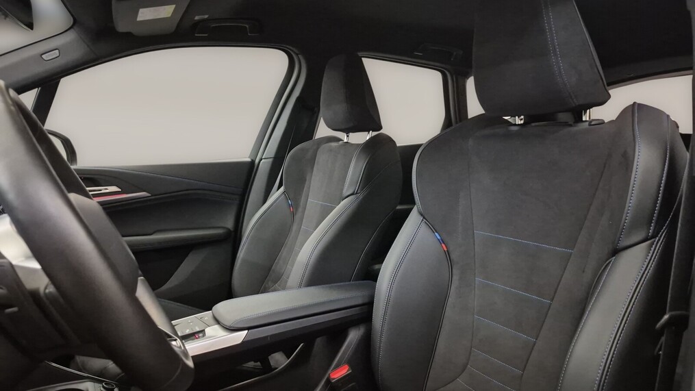 BMW Serii 2, 218