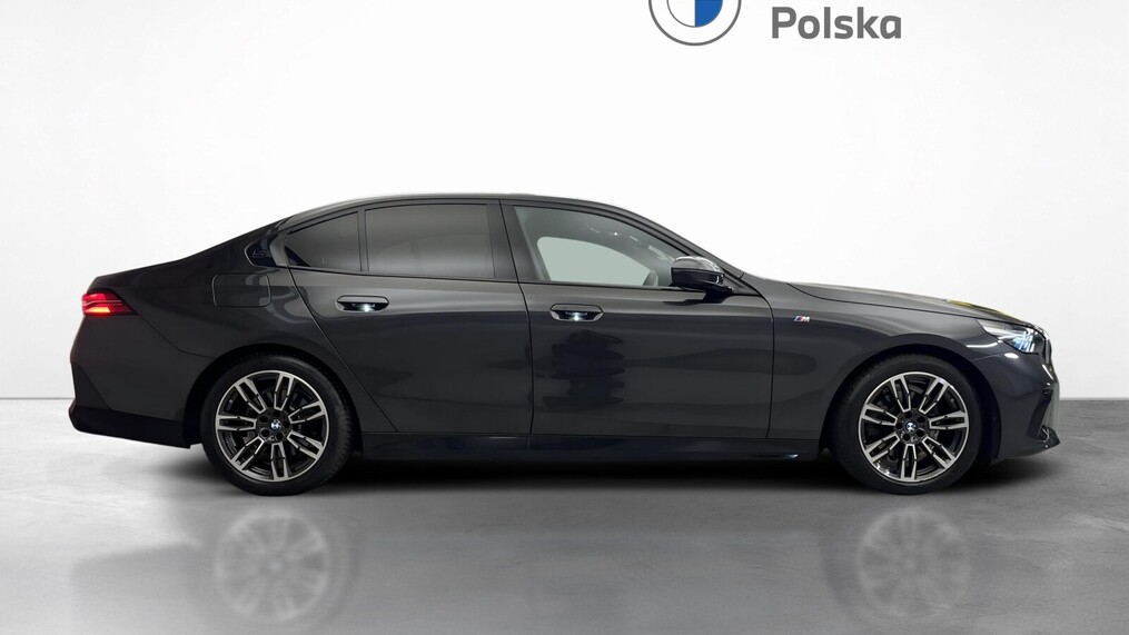 BMW Serii 5, 520