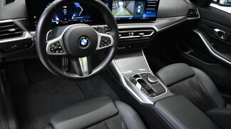 BMW Serii 3, 320