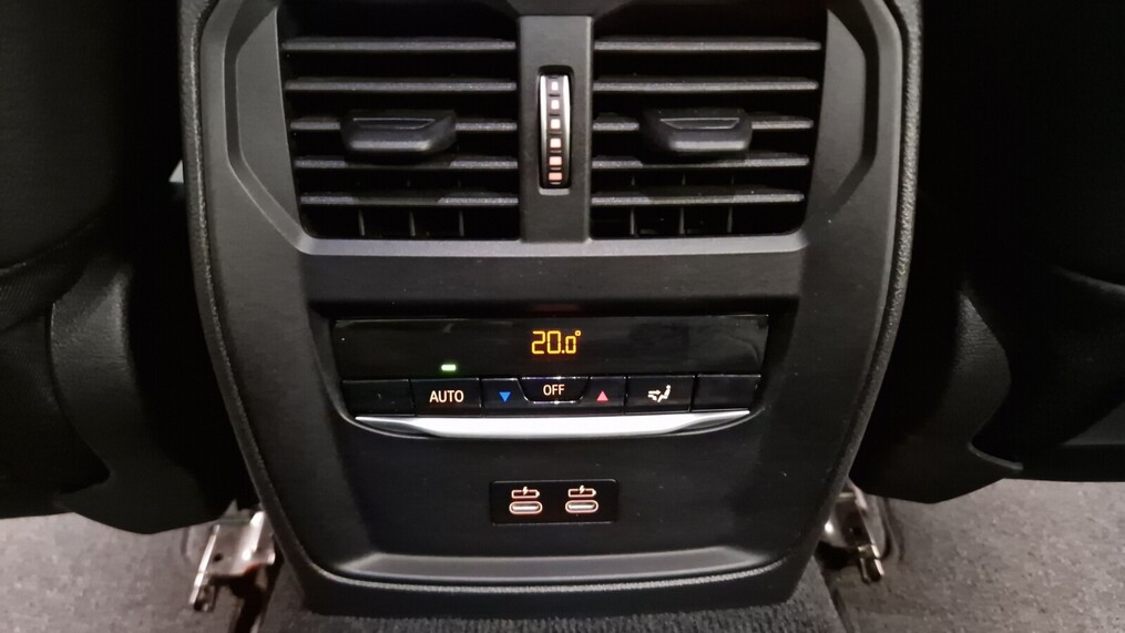 BMW Serii 3, 320
