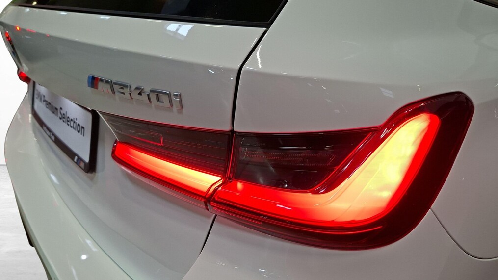 BMW Serii 3, 340