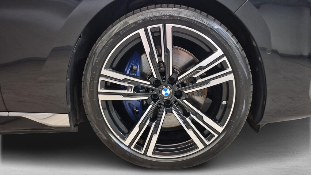 BMW Serii 7, 760