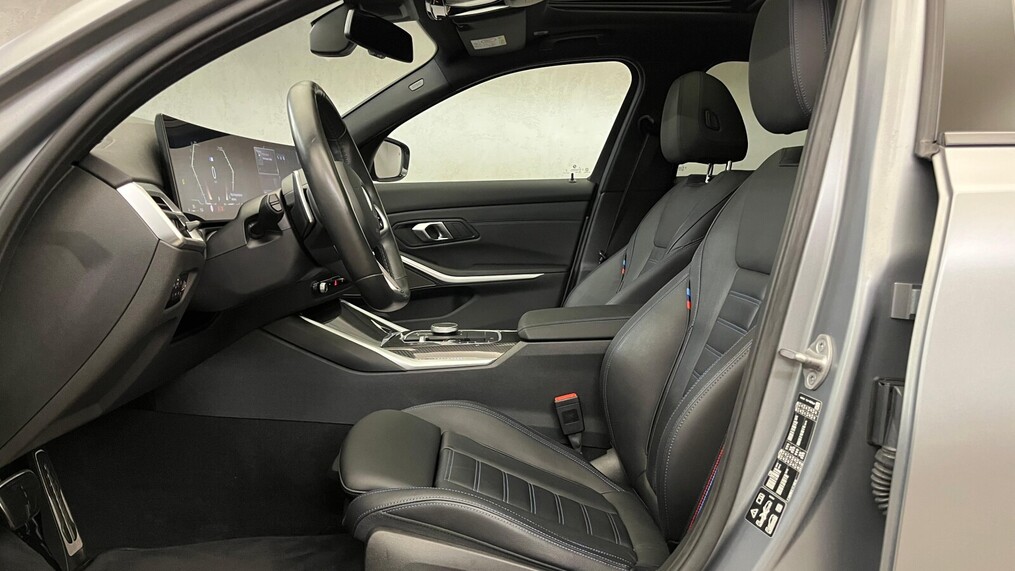 BMW Serii 3, 320