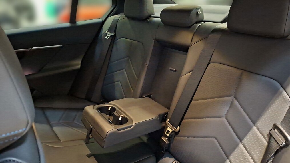 BMW Serii 5, 520