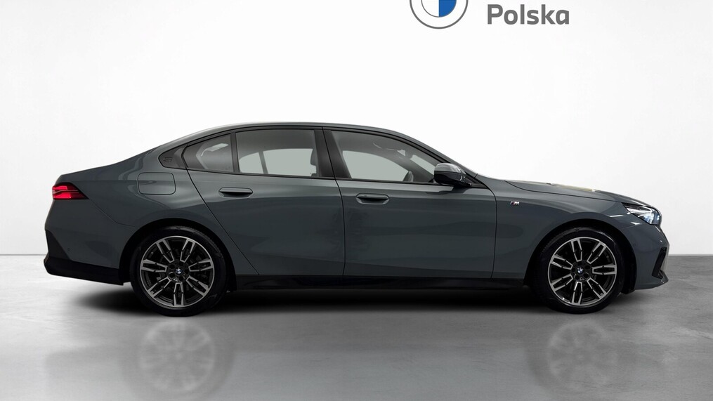 BMW Serii 5, 520