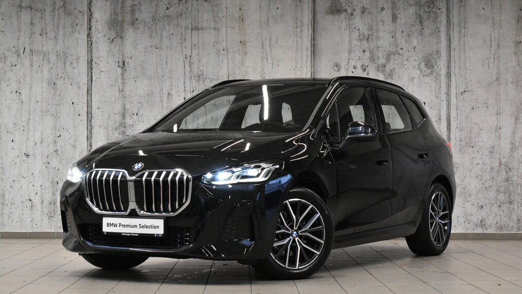 BMW Serii 2, 218