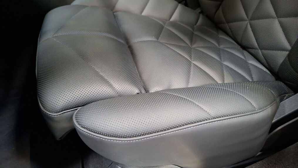 BMW Serii 7, 740