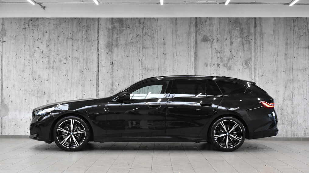 BMW Serii 5, 540