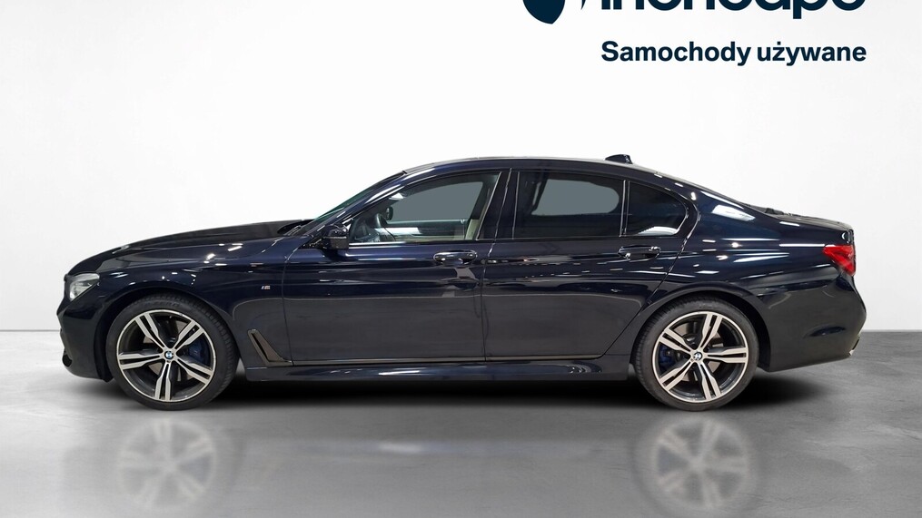 BMW Serii 7, 740