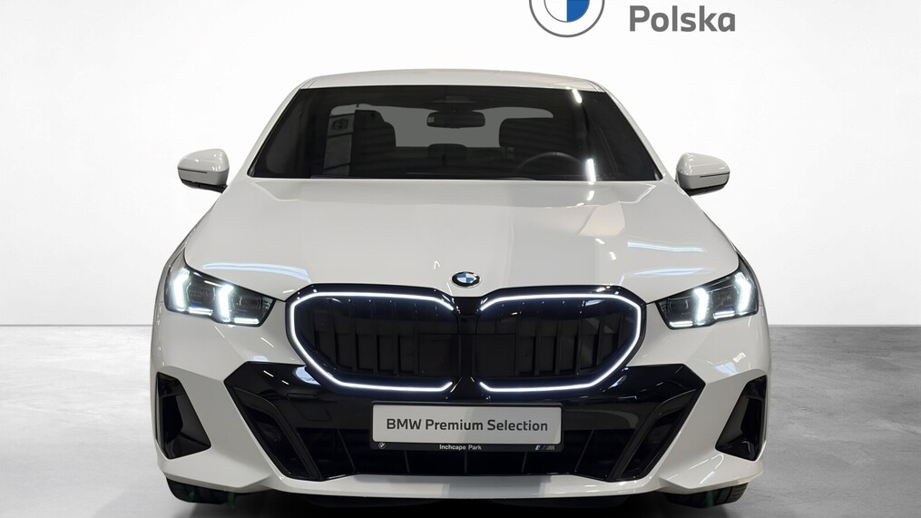 BMW Serii 5, 520