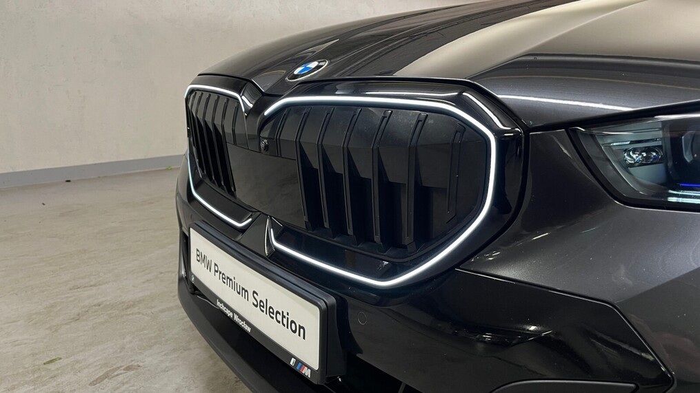 BMW Serii 5, 520