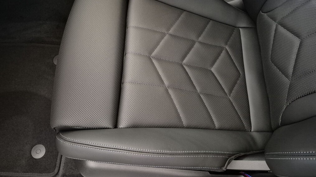 BMW Serii 5, 520
