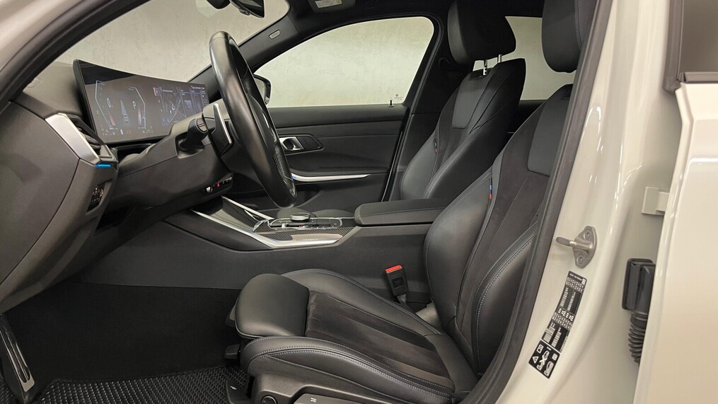 BMW Serii 3, 320