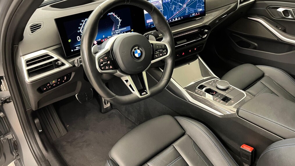 BMW Serii 3, 320